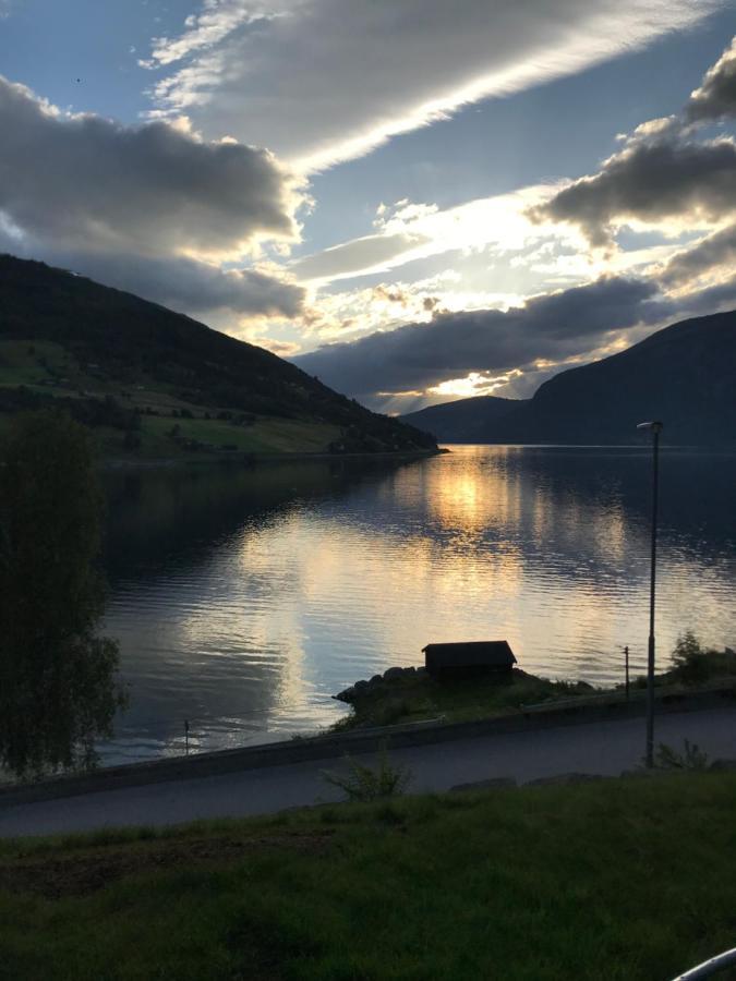 Panorama Fjord Olden Apartment Luaran gambar