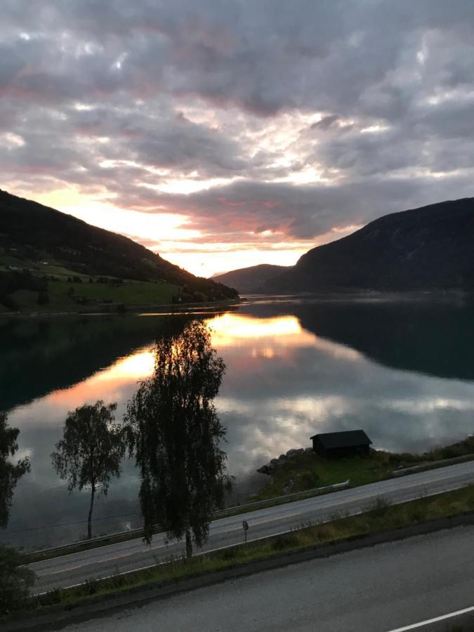 Panorama Fjord Olden Apartment Luaran gambar